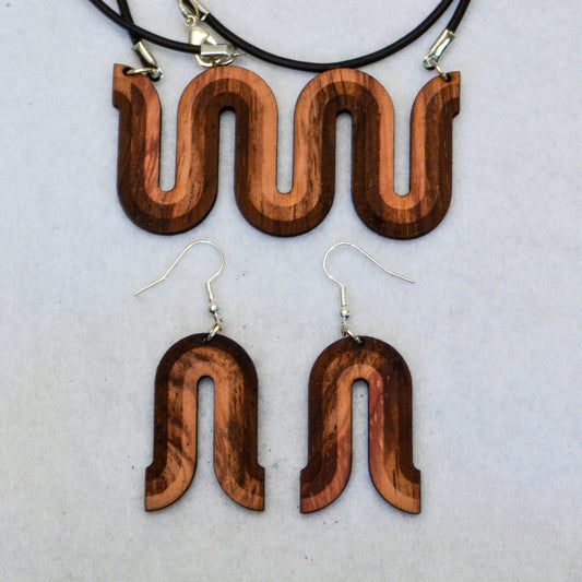 Squiggle Wave Design MCM-Inspired Jewelry Set